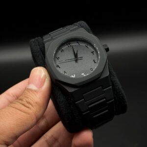 Black aura watch